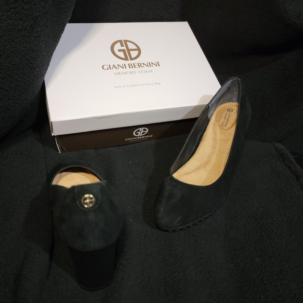 BRAND NEW INBOX GIANI BERNINI Size6 Memory foam Limited Edition